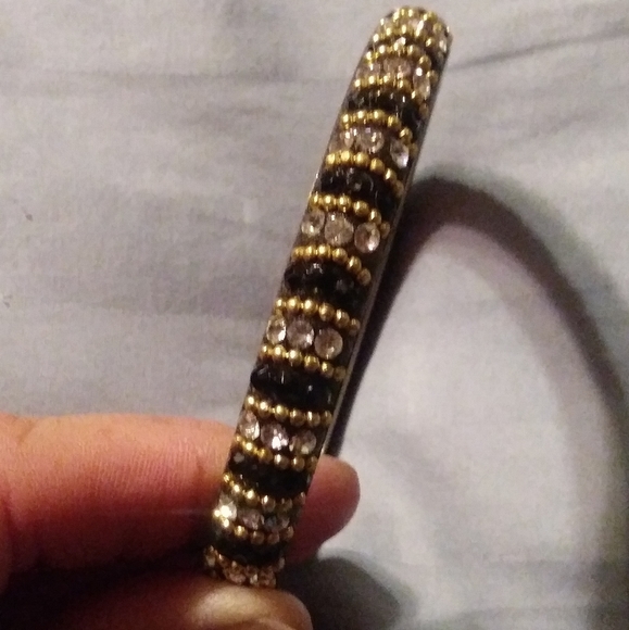Gold bangle bracelet w/accents - Picture 2 of 6